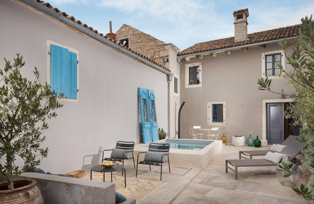 Lovely home in Radetici