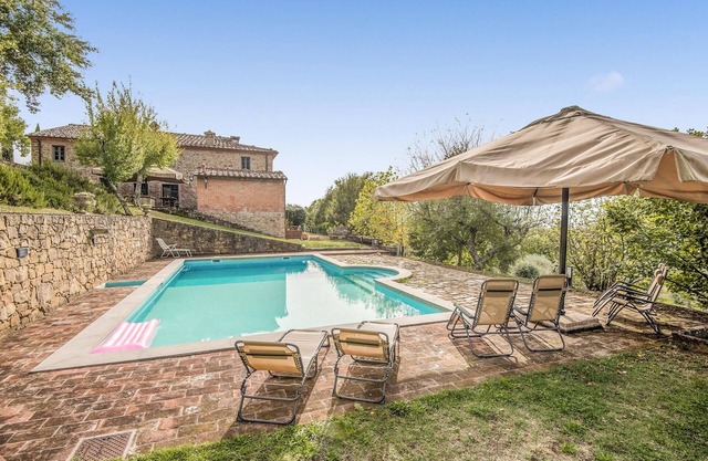 Lovely home in S. Giustino -AR-