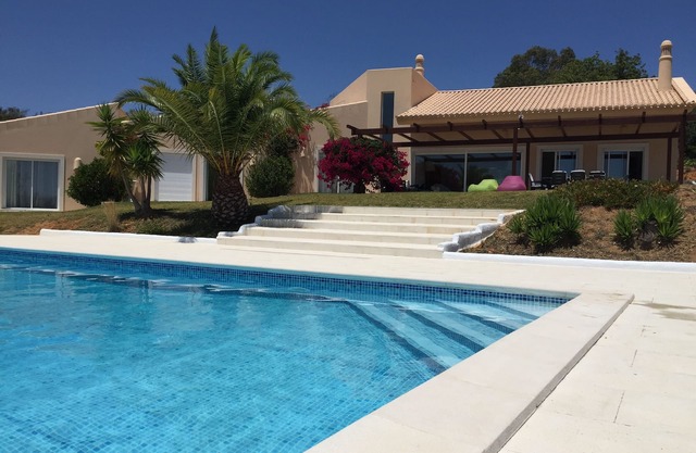 Lovely, Privacy, Relaxing, Overlooking Natural Protected Area, Close to Beaches