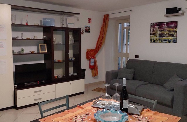 Lovely property just minutes from the sea and Milazzo complete with everything