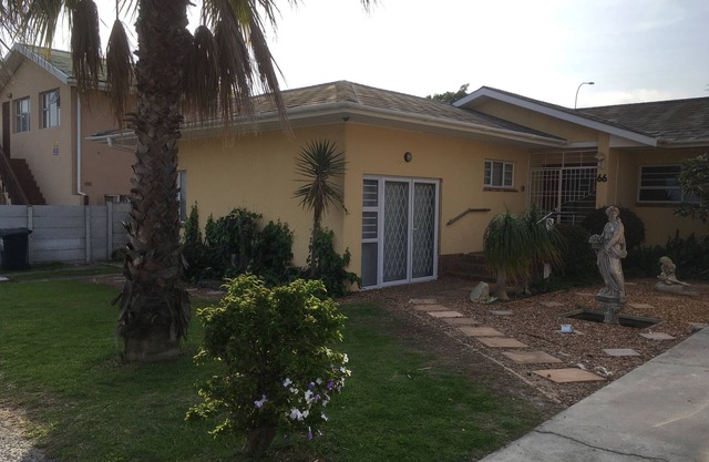 Lovely Single Room Apartment with separate Kitchen and Bathroom