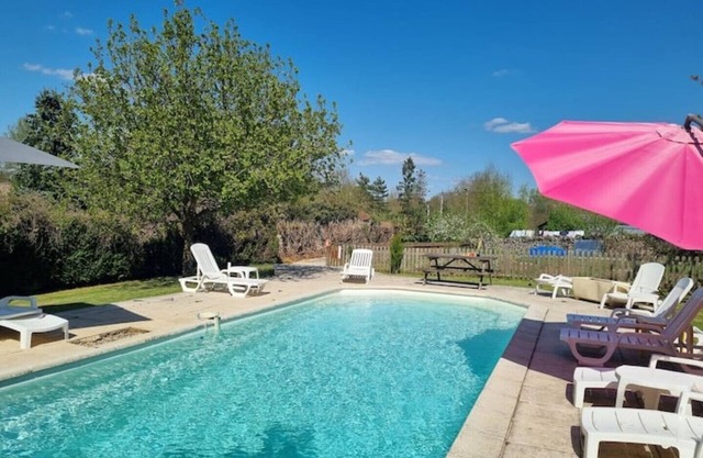 Lovely & Spacious 8-Person Gite with Private Hot Tub & Shared Swimming Pool