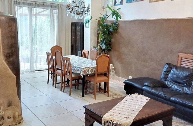 Lovely unique house with garden, floor and wall heating, 4 bedrooms