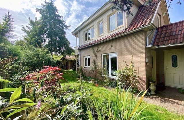 Lovely vacation home in Bergen with a beautiful garden in a quiet location. Welcome!