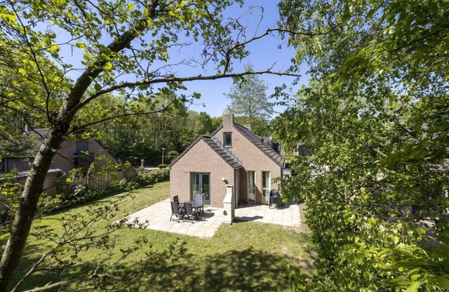 Lovely vacation home near forest and water