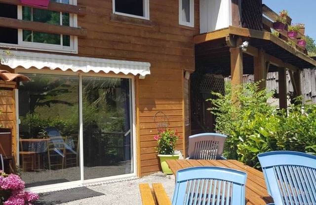 Lovely waterfront apartment