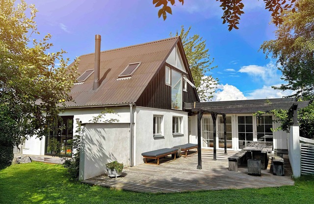 Lovely, year-round beach house with oceanwiew