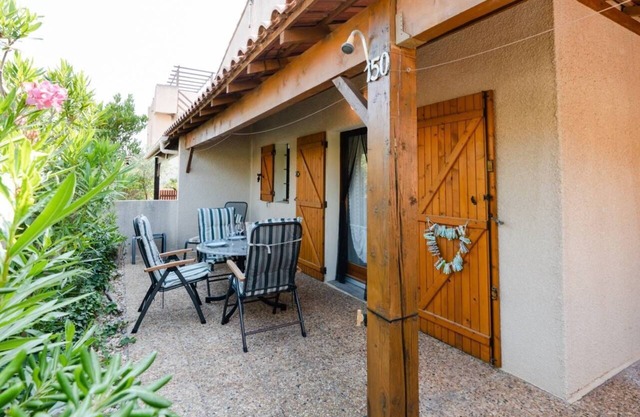 LS150 Air-conditioned 2-room+mezzanine house with collective swimming pool+Wifi