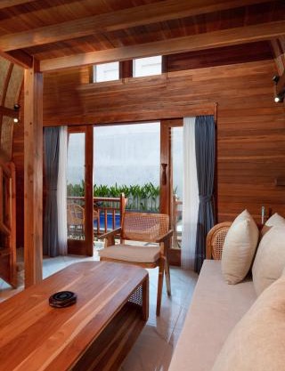Luh Adi Villa 3, Modern Balinese wooden house close to Uluwatu