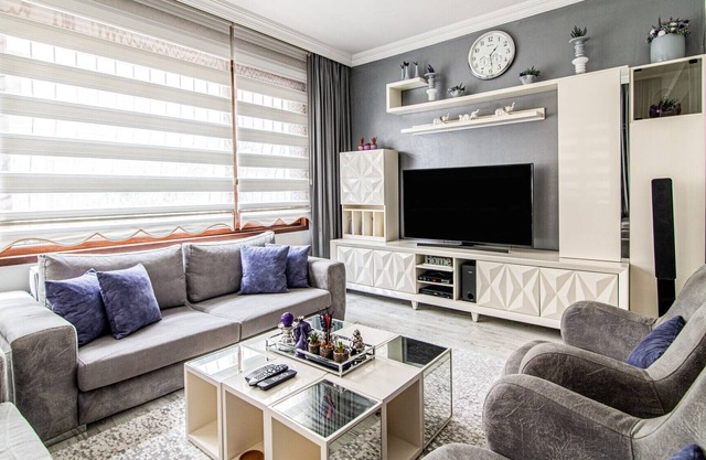 Luminous Flat w Balcony 2 min to Moda Pier