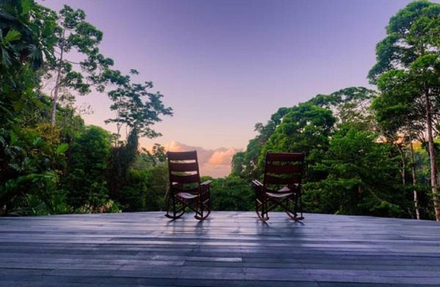 Luna Lodge