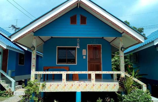 Lung Teeb Paradise Chao Lao Resort