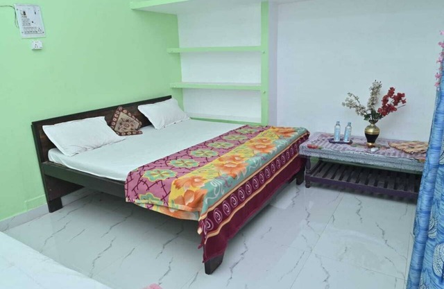 Luv kush homestay. All temples are near visit in only 10 minutes. Free Breakft