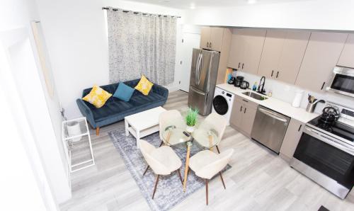 Lux Capitol Hill Vacation Home, In-House Services