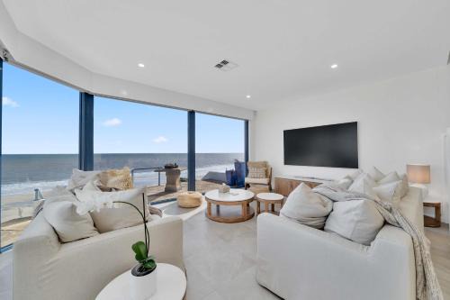 Lux Escape on Esplanade by Host Solutions