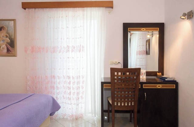 Lux front beach Apartment+breakfast Peloponnese