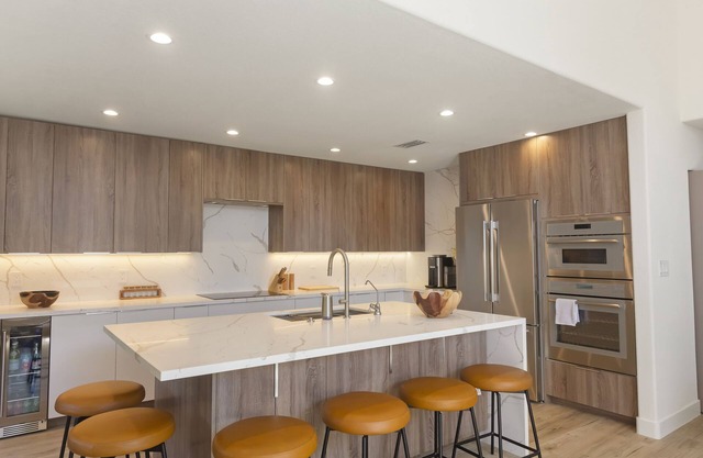Lux living + comfort near LAX