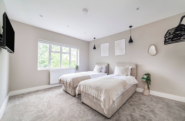 Lux Stylish Flat w/Views