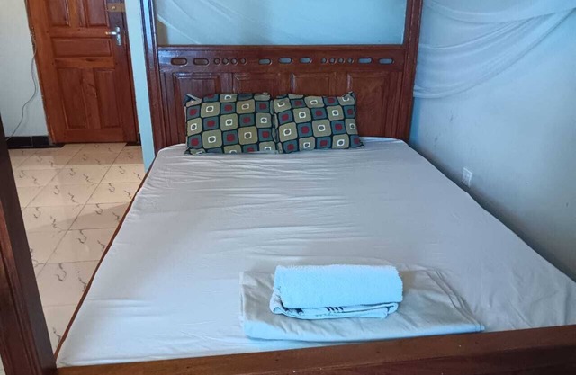 Lux Suites Vee Jambo Studio Apartment Bamburi