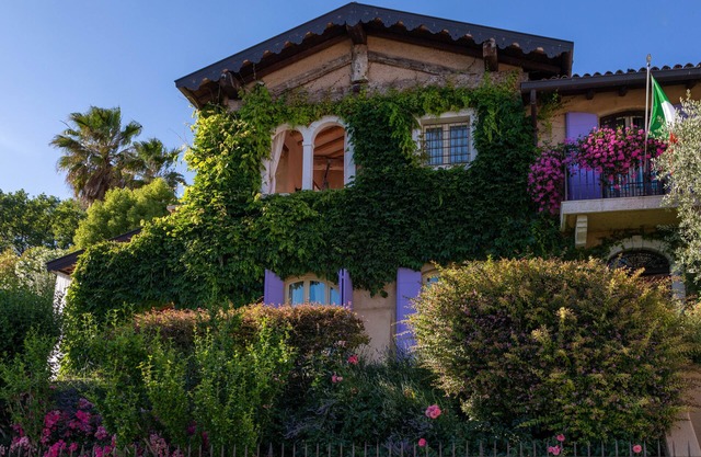 Lux Villa,Served Gourmet Breakfast,Butler, housekeeper,Pool,Gym,Sauna,Lake-view