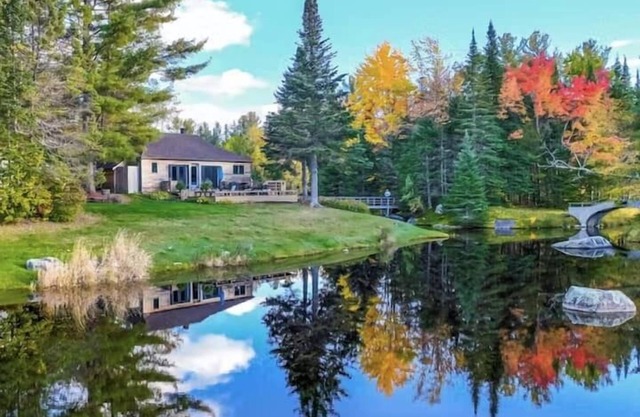 Lux Waterfront Cottage with Private Island