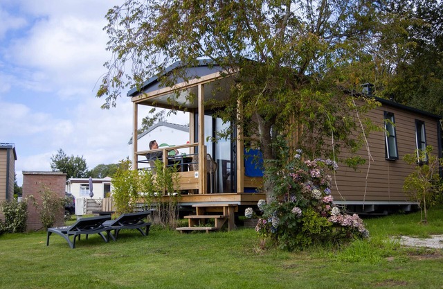 luxe chalet near a sandy beach on the Wadden Sea