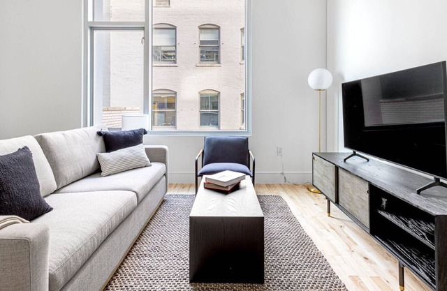Luxe LoDo 2BR w/ W/D, Doorman, 2 blocks to Larimer Sq., by Blueground