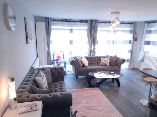 Luxe Medway Bungalow, Adapted, Rainham, Gillingham