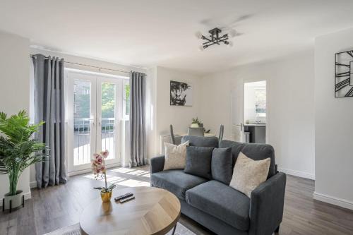 Luxurious 2 Bed with Free Parking near Chelmsford City