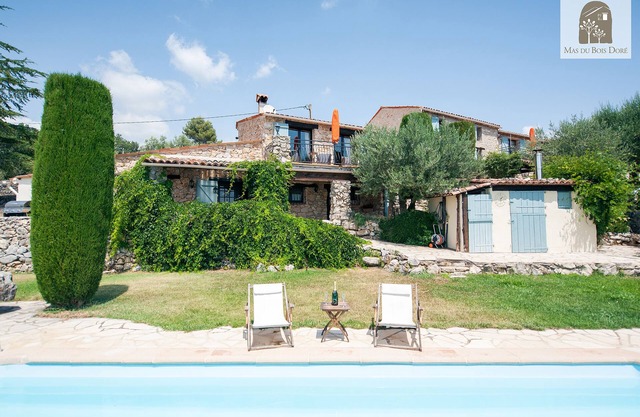 Luxurious and Family friendly Olive Farm House Apartment with beautiful interior