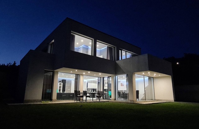Luxurious and stylish house by the sea.
