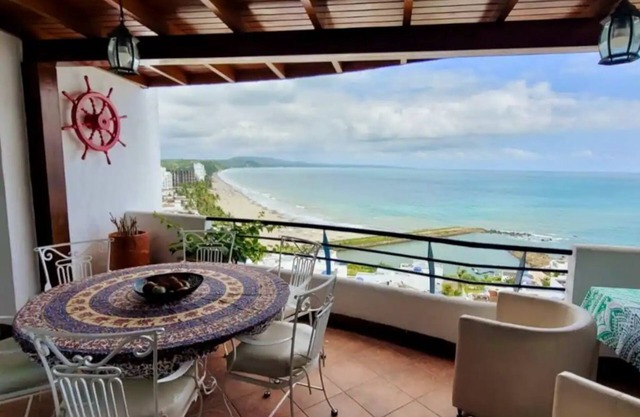Luxurious Beach Apartment + Amazing View!