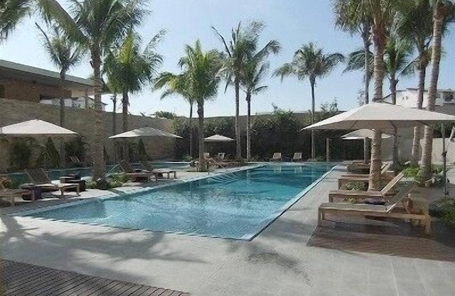 Luxurious Condo with Stunning Views of the Marina