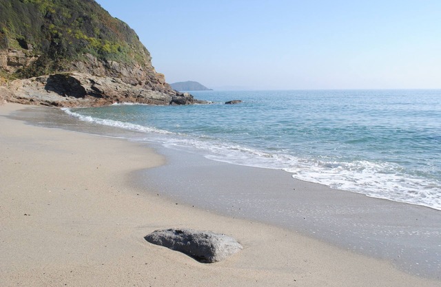 Luxurious Cornish Holiday let, 4 min stroll to Pentewan beach, village setting.