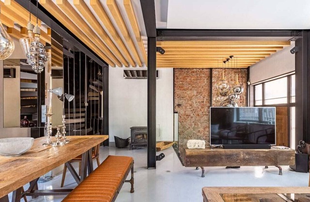 Luxurious Designer Townhouse Garden + Terrace! #6