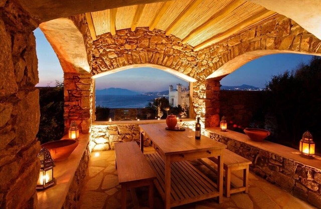 Luxurious gorgeous villa with 5 star hospitality