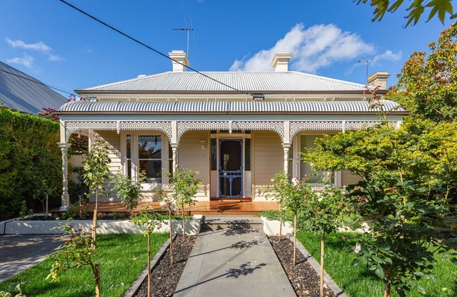 Luxurious heritage home with gorgeous garden in central Moonee Ponds