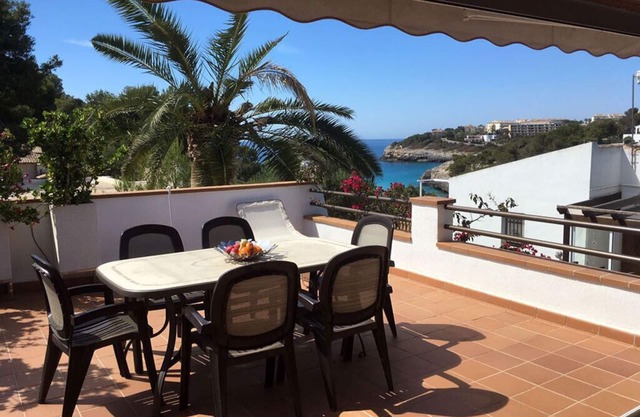 Luxurious holiday home - 2 minutes to the beach