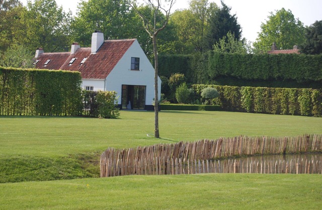 Luxurious holidayhome PIJPEWEG71 with outdoor swimming pool near Bruges & Knokke