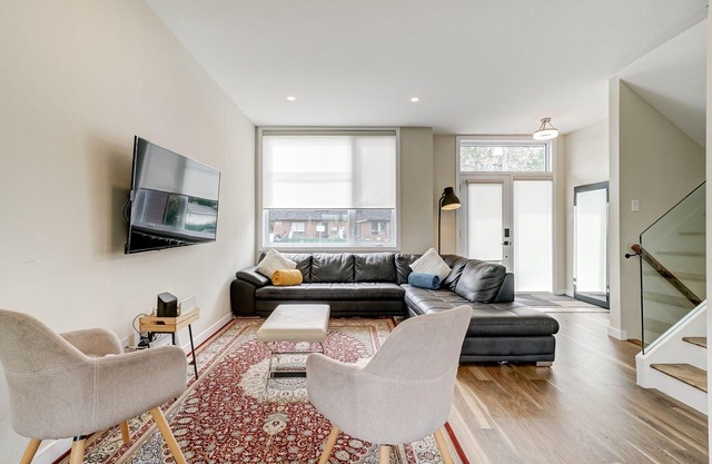📍Luxurious modern 4 Bedroom free parking