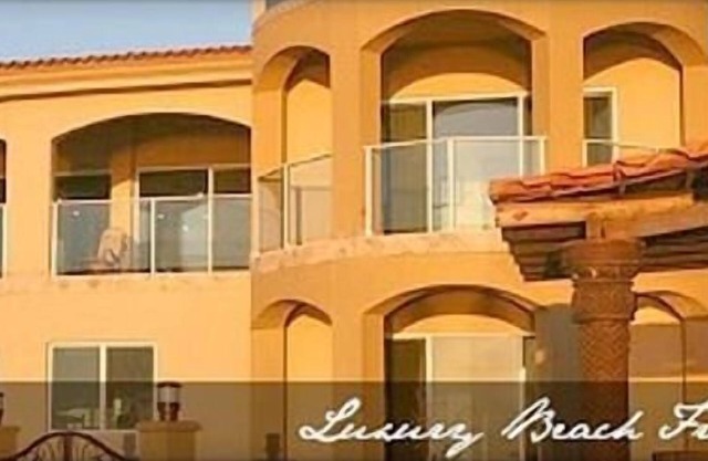 Luxurious Oceanfront Villa Perfect for Large weddings, family group and Retreat