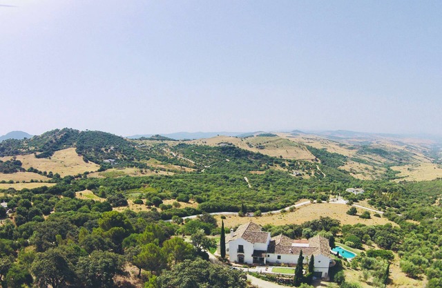 Luxurious Private Villa with swimming pool and large garden in a secured estate