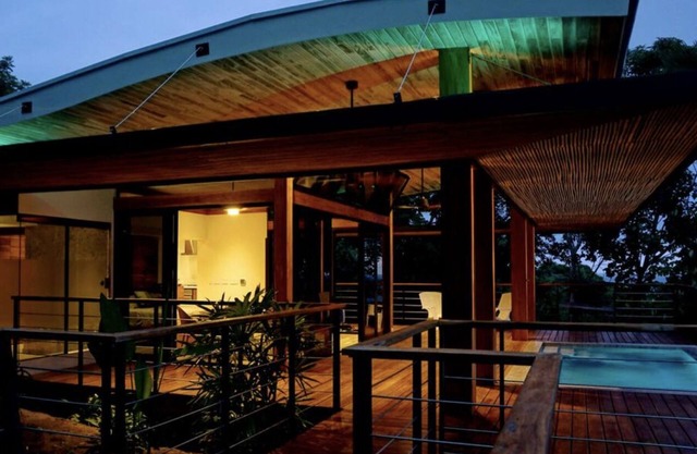 Luxurious, romantic, private villa with stunning views of the jungle and beaches