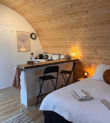 Luxurious Tiny House with HotTub