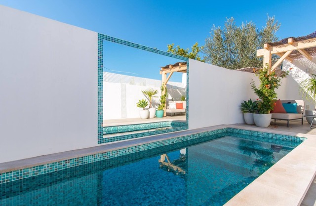 Luxury 2+1 bedroom house with private pool