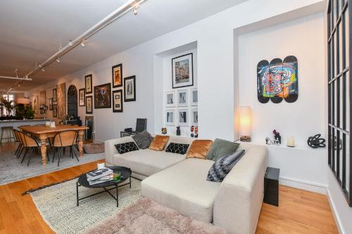Luxury 2 Bedroom Soho Loft