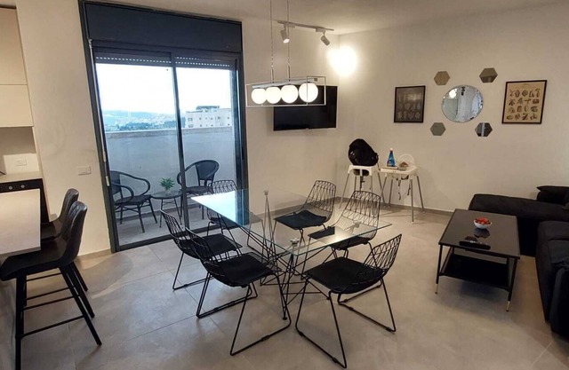 Luxury 2 BR Apt in Machane Yehuda Jerusalem-71