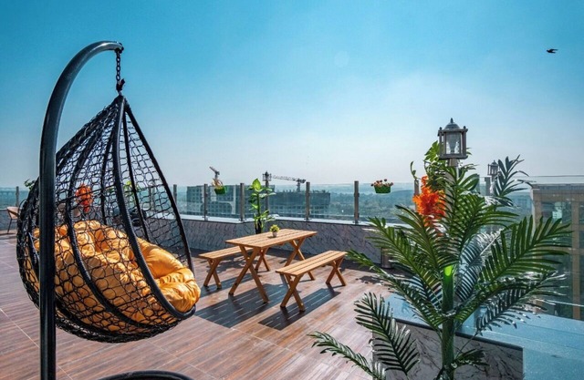 Luxury 3 Bed with Private Rooftop - Mumbai Airport