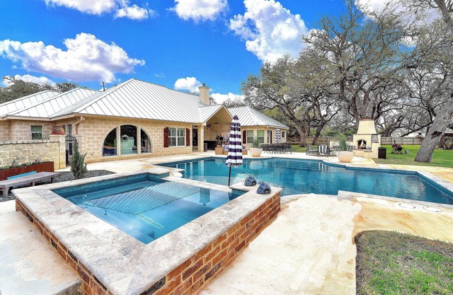 Luxury 4/3.5 estate with WOW backyard in the heart of Hondo TX- hunting country!