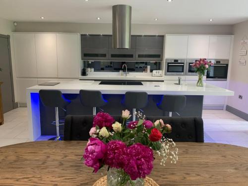 Luxury 5-Bedroom Retreat in the Heart of Cheshire